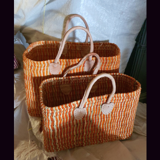 Souk-Korbtasche VERTIKAL WELLIG gestreift orange large
